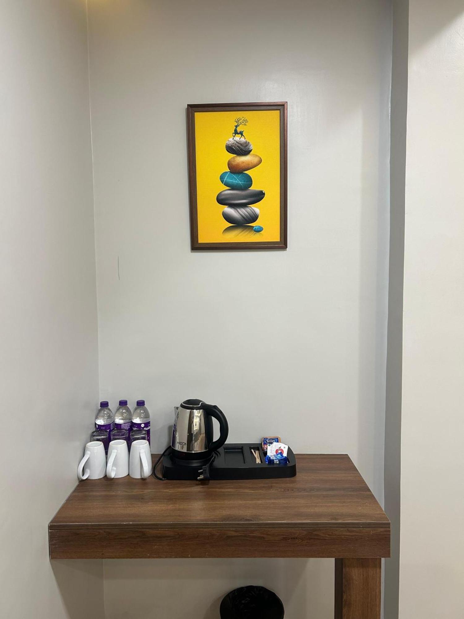 Hotel Holiday Icon Dwārka 外观 照片