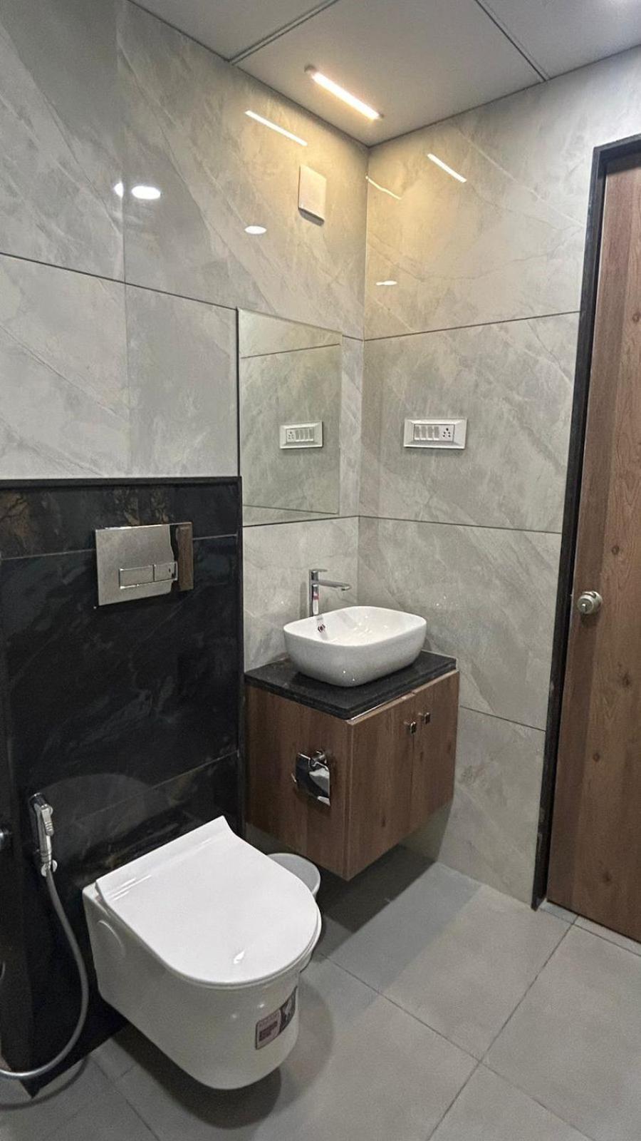 Hotel Holiday Icon Dwārka 外观 照片
