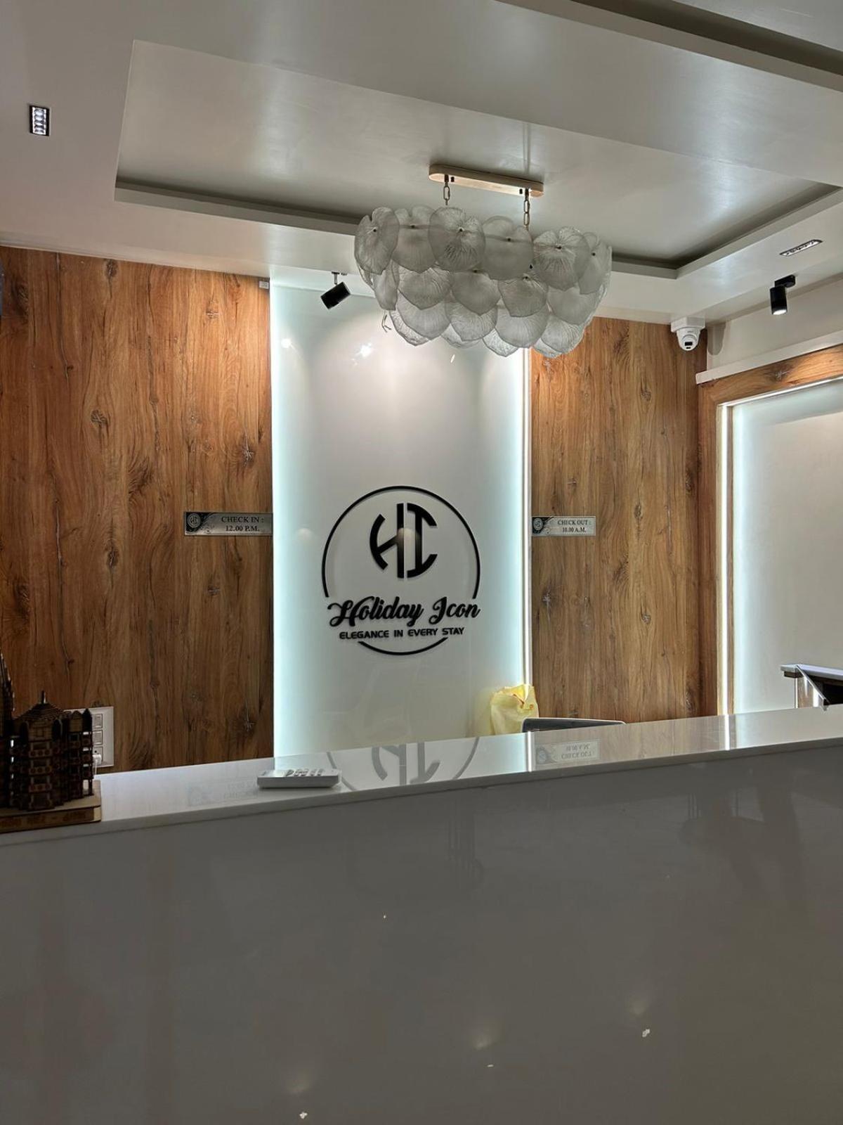 Hotel Holiday Icon Dwārka 外观 照片